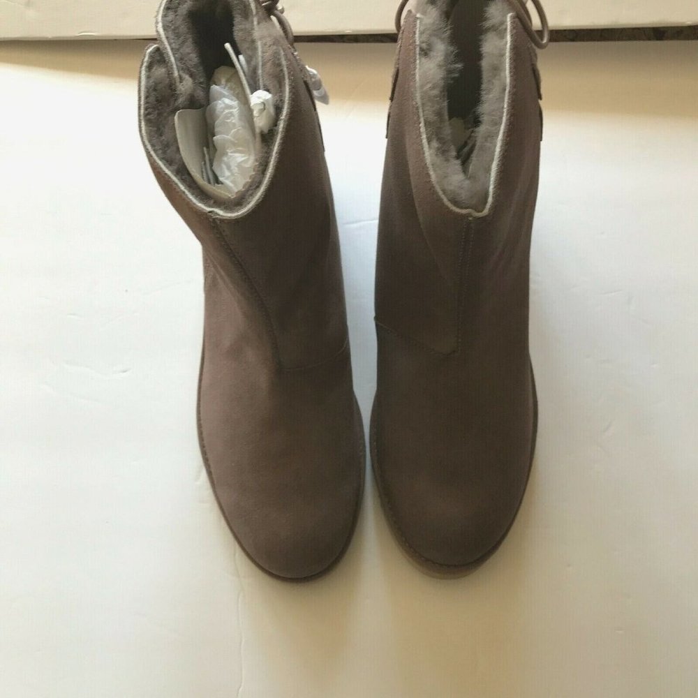 KOOLABURRA BY UGG, LOMA SHORT 1020274 SZ 8, 10, BROWN WOMAN’S BOOTS BRAND NEW.